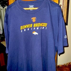 Denver Broncos T Shirt. 🏈